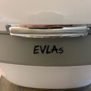 White and Gray Home Appliance